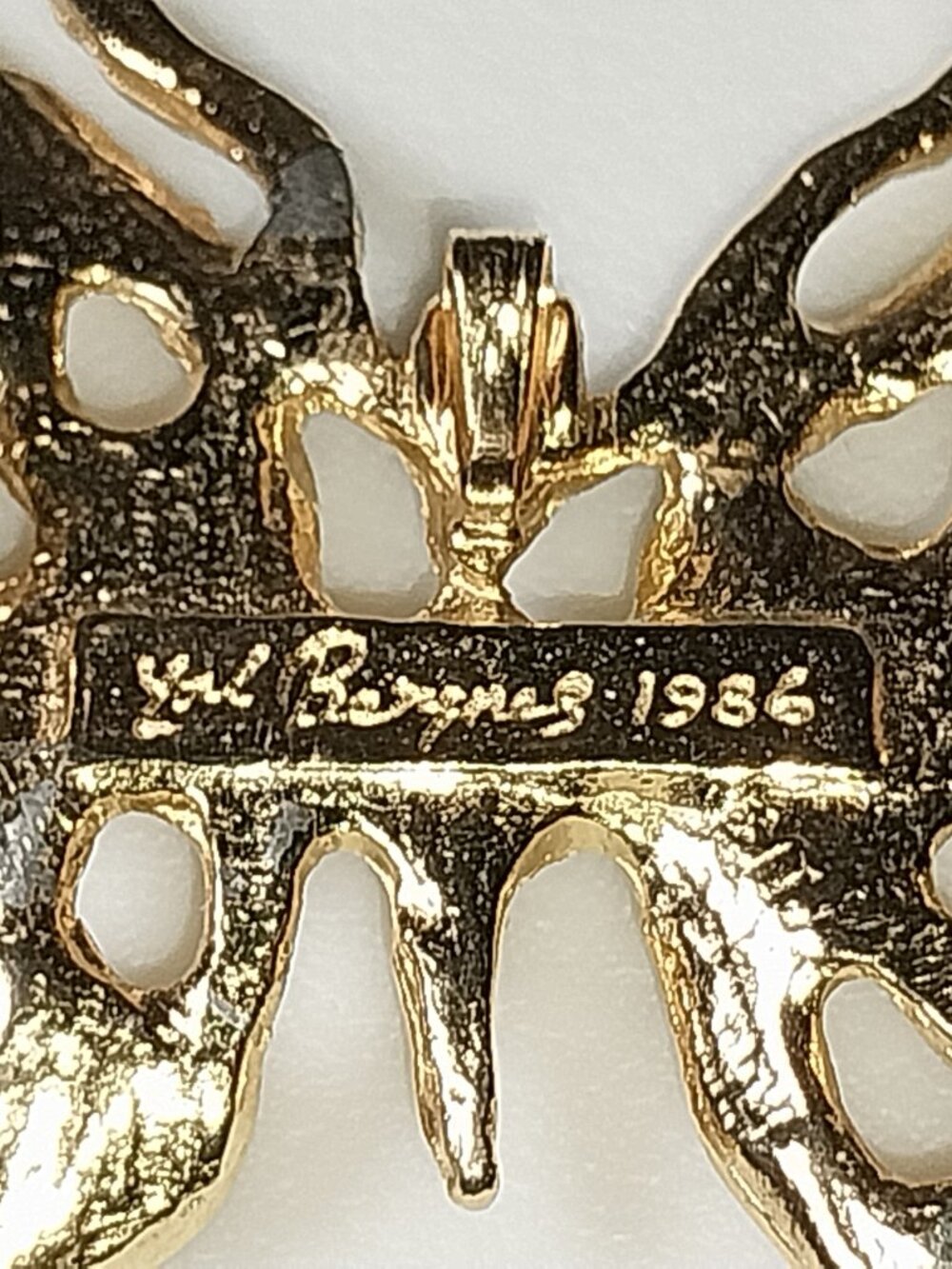 Butterfly Pin/Brooch - Picture 3 of 7